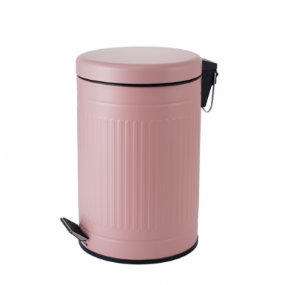  What is the difference between a steel trash can and a stainless steel trash can?